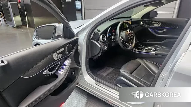 Mercedes-Benz C-Class W205 2019 Серебряный из Кореи, фото 2