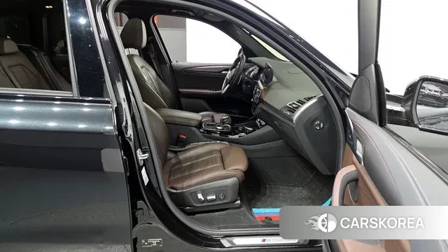 BMW X3 (G01) 2022 Черный из Кореи, фото 2