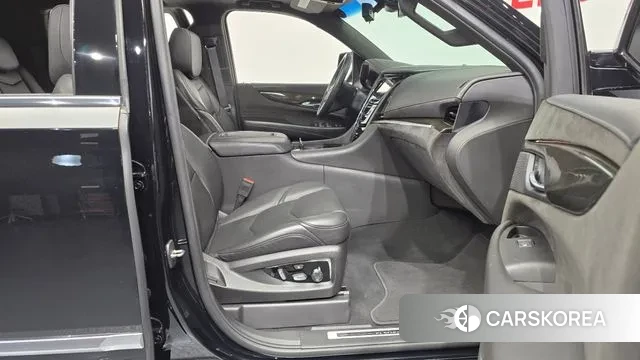 Cadillac Escalade 2018 Черный из Кореи, фото 2