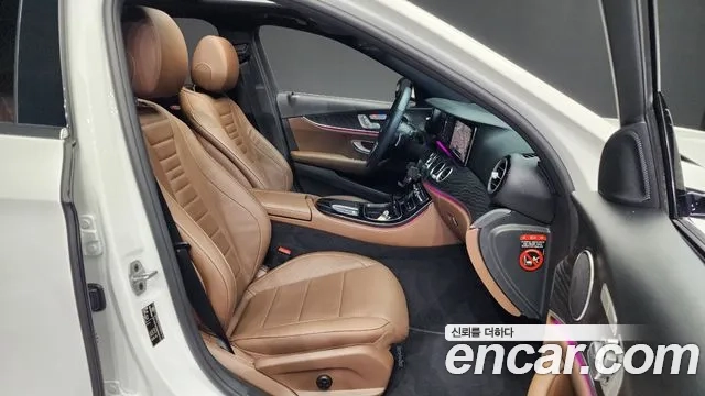 Mercedes-Benz E-Class W213 2021 Белый из Кореи, фото 2