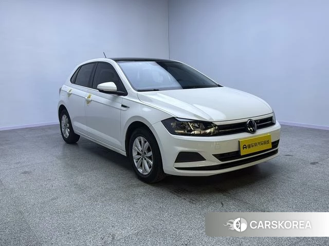 Volkswagen Polo 2021 Белый из Китая, фото 2