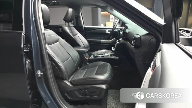Ford Explorer 6th Generation 2023 Синий из Кореи, фото 2
