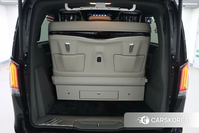 Mercedes-Benz V-class 2025 Черный из Китая, фото 2