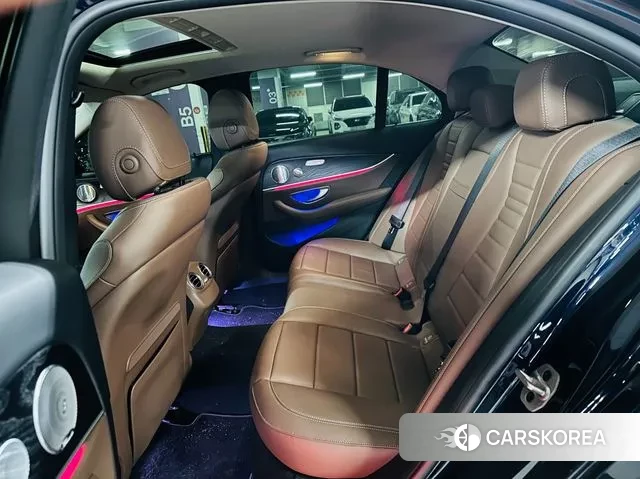 Mercedes-Benz E-Class W213 2019 Синий из Кореи, фото 2