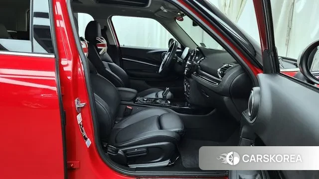 Mini Cooper Clubman 2023 Красный из Кореи, фото 2