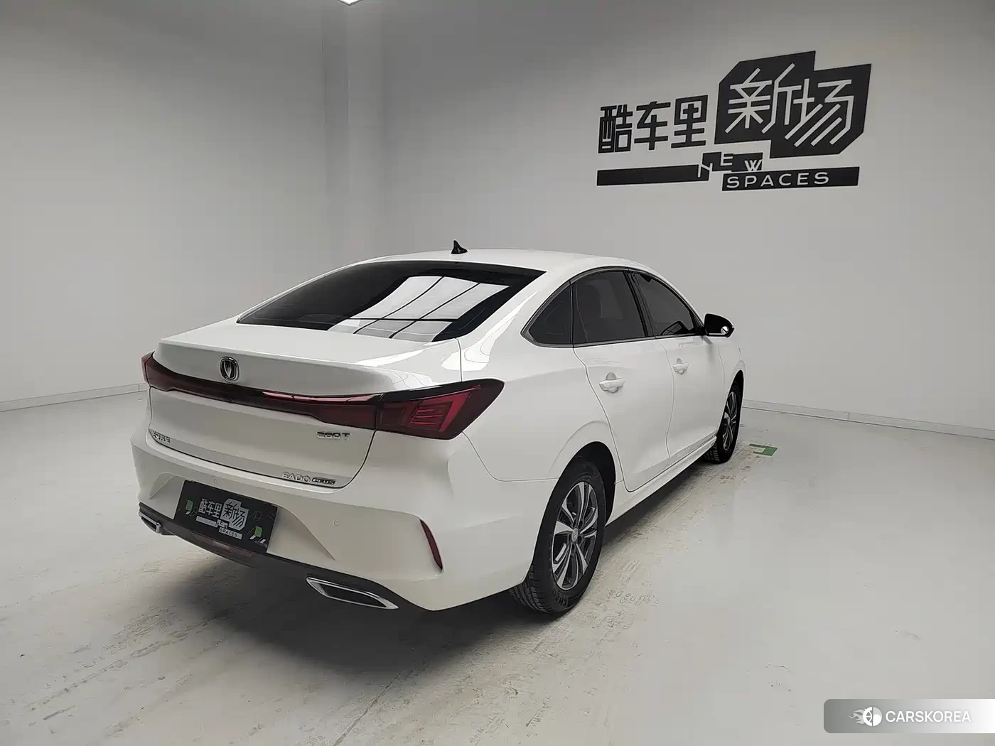 Chang'an Yidong 2024 Белый из Китая, фото 2