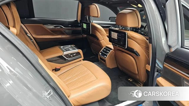 BMW 7 Series (G11) 2021 Серый из Кореи, фото 2