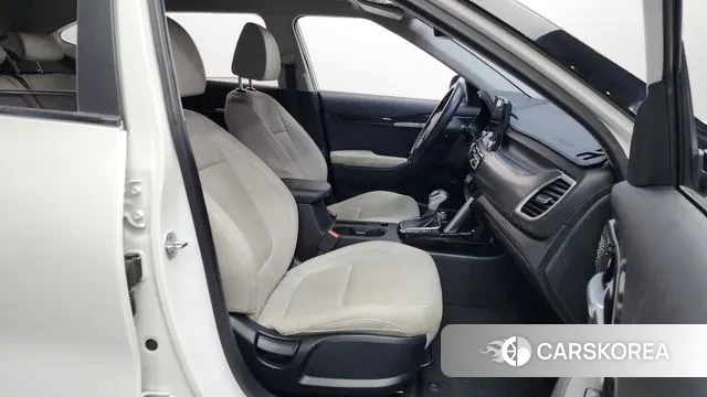 Kia Seltos 2021 Белый из Кореи, фото 2