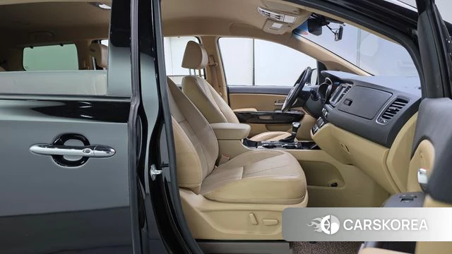 Kia The New Carnival 2020 Черный из Кореи, фото 2