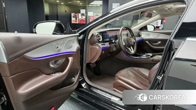 Mercedes-Benz CLS-Class C257 2018 Черный из Кореи, фото 2