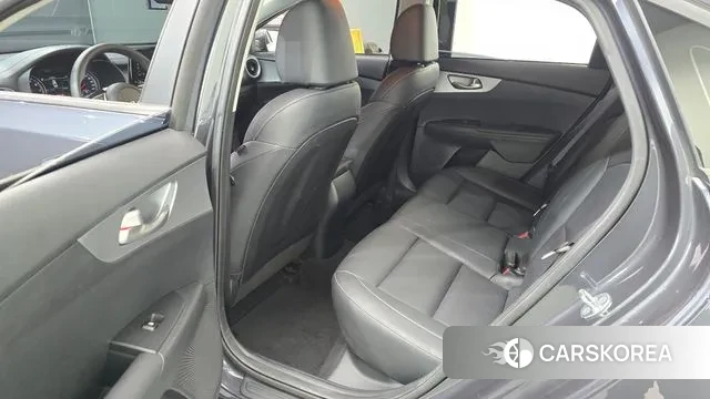 Kia The New K3 2nd generation 2021 Серый из Кореи, фото 2