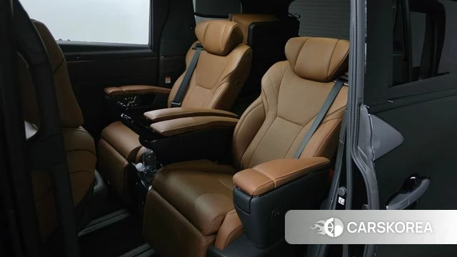 Toyota Alphard 4th Generation 2025 Черный из Кореи, фото 2