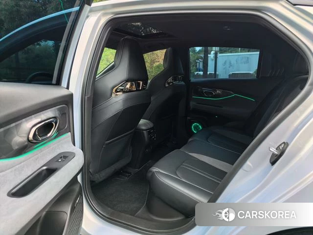 GAC Trumpchi Shadow Leopard 2025 Серебристо-серый из Китая, фото 2