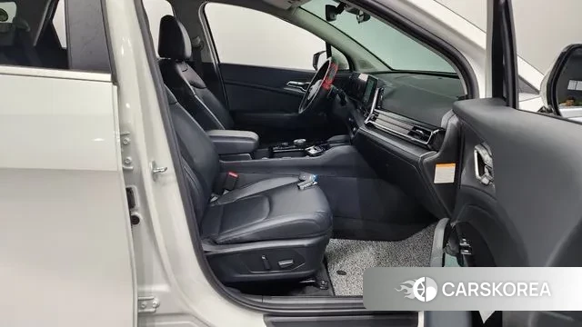 Kia Sportage 5th Generation Hybrid 2021 Белый из Кореи, фото 2