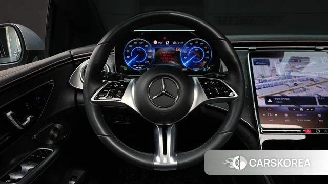 Mercedes-Benz EQE V295 2023 Серебристо-серый из Кореи, фото 2