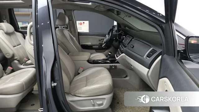 Kia The New Carnival 2018 Серый из Кореи, фото 2