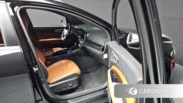 Kia Sportage 5th Generation Hybrid 2022 Черный из Кореи, фото 2