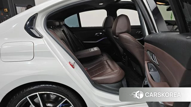BMW 3 Series (G20) 2019 Белый из Кореи, фото 2
