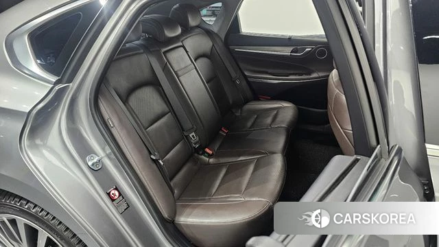 Hyundai Grandeur IG 2018 Серебристо-серый из Кореи, фото 2