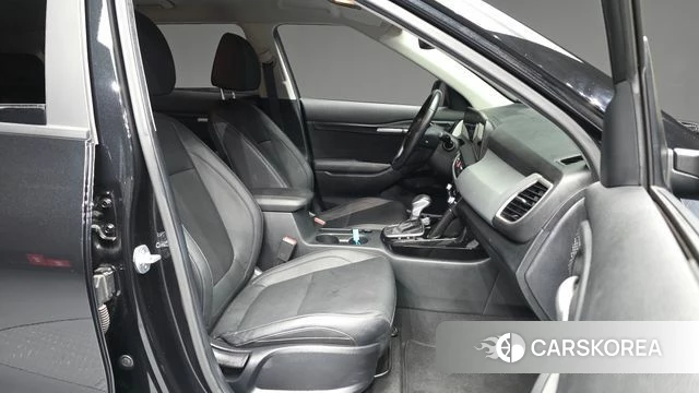 Kia The New Seltos 2023 Черный из Кореи, фото 2