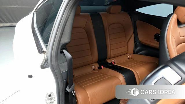 Mercedes-Benz C-Class W205 2019 Белый из Кореи, фото 2