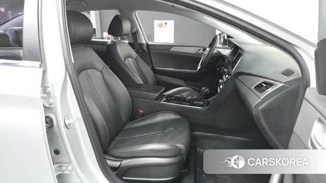 Hyundai Sonata New Rise 2018 Серебристо-серый из Кореи, фото 2