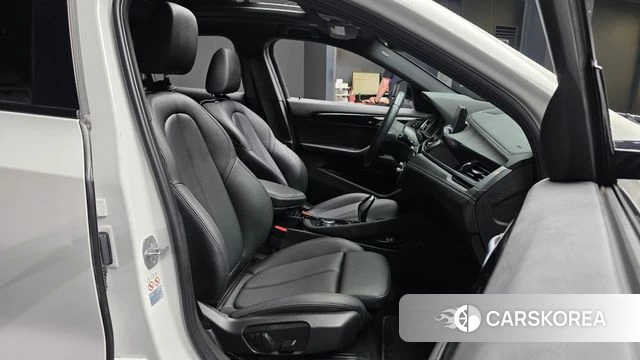 BMW X2 (F39) 2018 Белый из Кореи, фото 2