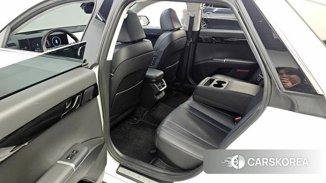 Hyundai Grandeur Hybrid (GN7) 2023 Белый из Кореи, фото 2