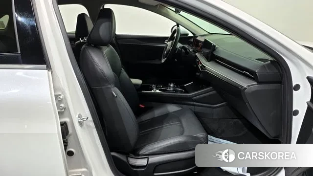 Kia The New K5 3rd generation 2024 Белый из Кореи, фото 2