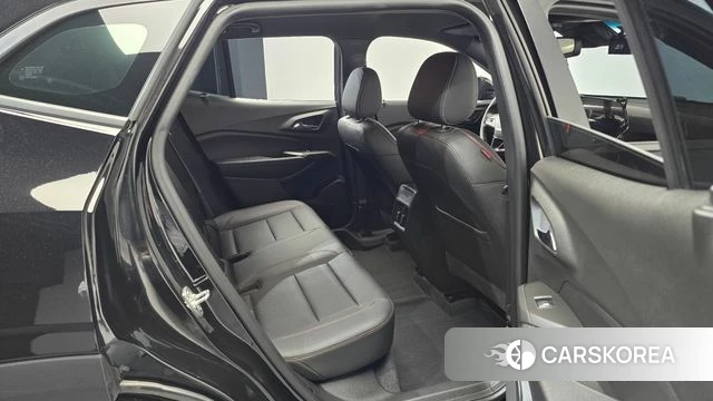 Chevrolet (GM Daewoo) Trax Crossover 2024 Черный из Кореи, фото 2
