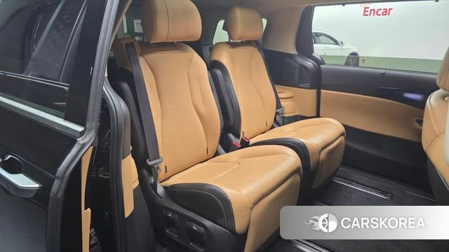Kia Carnival 4th generation 2023 Черный из Кореи, фото 2