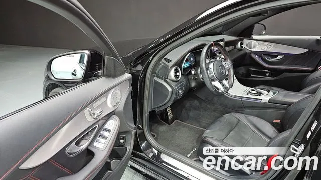 Mercedes-Benz C-Class W205 2019 Черный из Кореи, фото 2