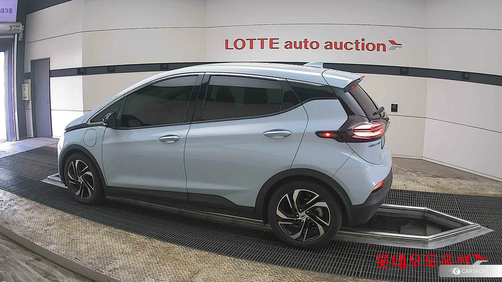 Korea G M Bolt (EV) 2022 Ice Blue из Кореи, фото 2