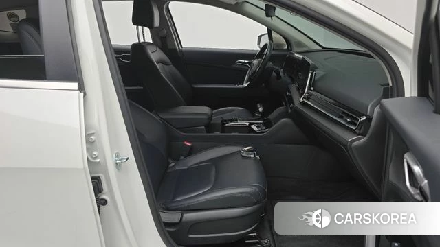 Kia Sportage 5th Generation 2021 Белый из Кореи, фото 2