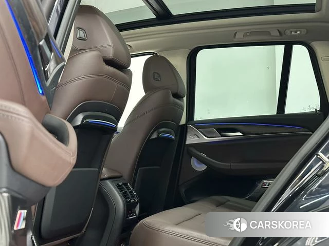 BMW X3 2021 Черный из Китая, фото 2