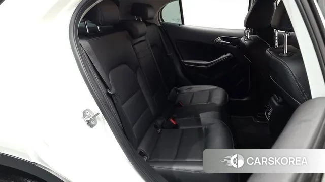 Mercedes-Benz GLA-Class X156 2019 Белый из Кореи, фото 2