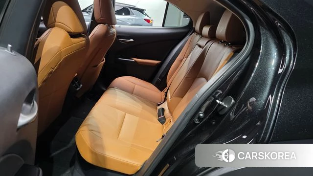 Lexus UX250h 2019 Серый из Кореи, фото 2