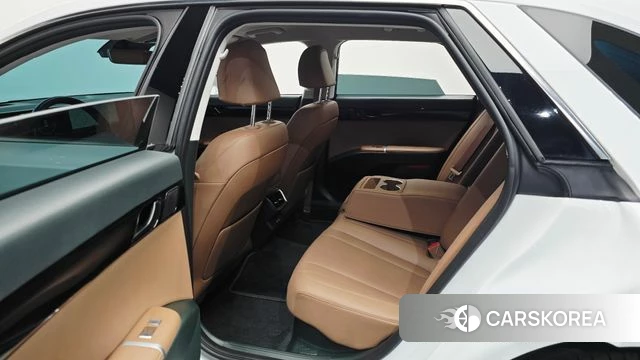 Hyundai Grandeur Hybrid (GN7) 2024 Белый из Кореи, фото 2