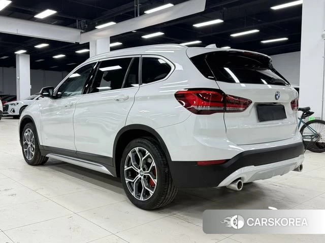 BMW X1 2022 Белый из Китая, фото 2