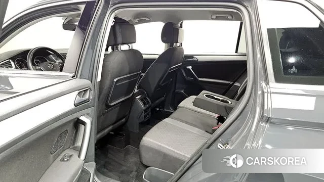Volkswagen Tiguan second Generation 2018 Серый из Кореи, фото 2