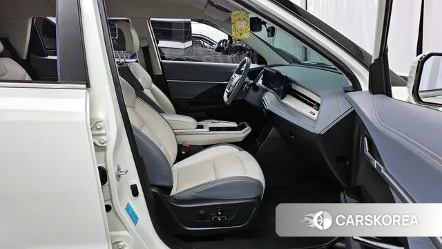 Ssangyong Torres EVX 2023 Белый из Кореи, фото 2