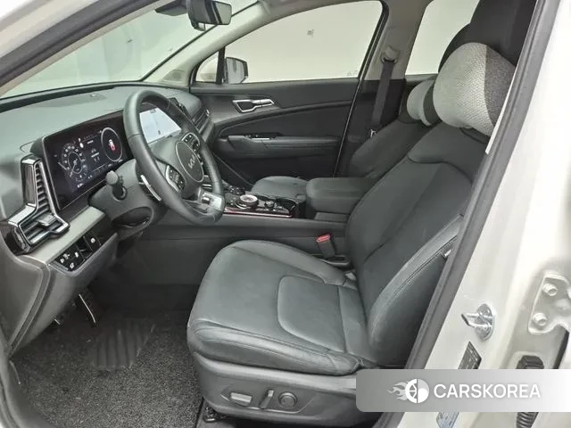 Kia Sportage 5th Generation 2024 Белый из Кореи, фото 2
