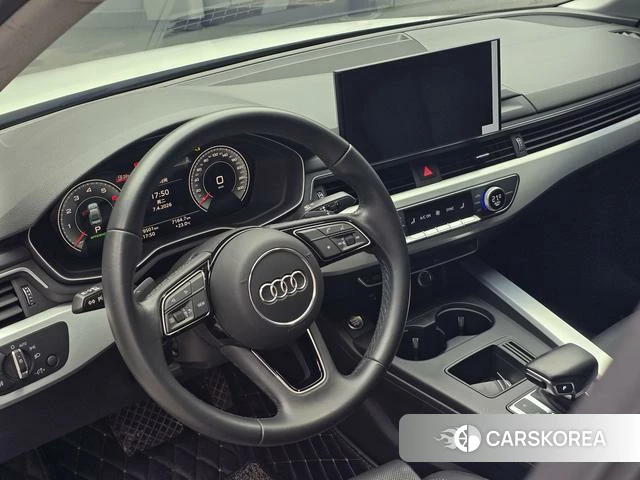 Audi A4L 2023 Белый из Китая, фото 2