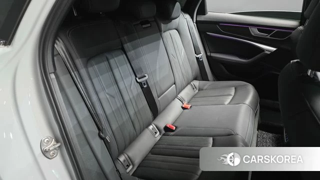 Audi A6 (C8) 2021 Белый из Кореи, фото 2