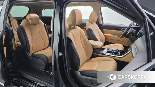 Kia Carnival 4th generation 2023 Черный из Кореи, фото 2