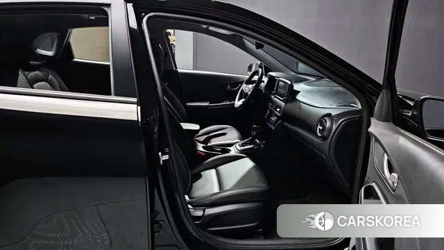 Hyundai Kona 2019 Черный из Кореи, фото 2