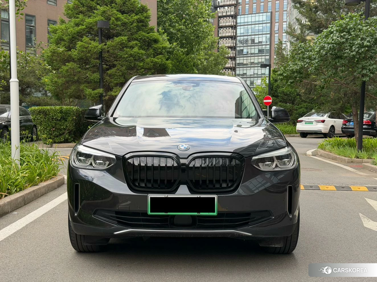 BMW iX3 2020 Темно-серый из Китая, фото 2