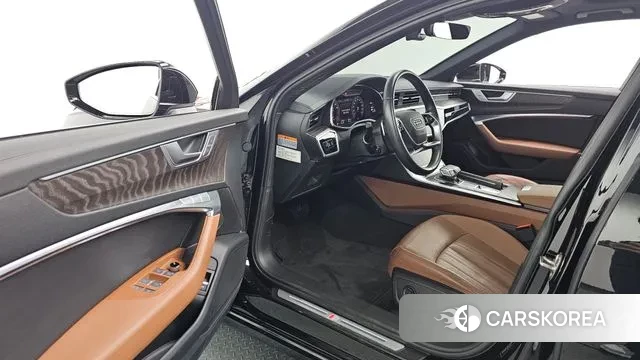 Audi A6 (C8) 2021 Черный из Кореи, фото 2