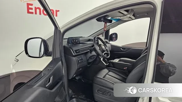 Hyundai Staria 2024 Белый из Кореи, фото 2