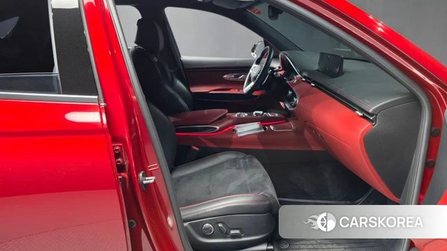 Genesis GV70 2021 Красный из Кореи, фото 2